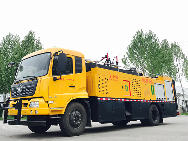 道路養(yǎng)護(hù)車 道路養(yǎng)護(hù)車